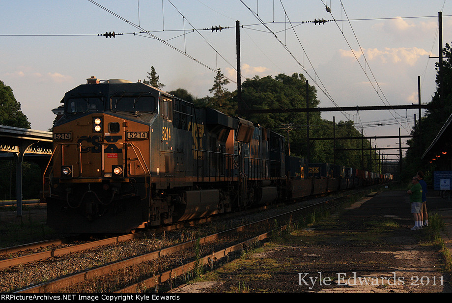 CSX ES40DC #5214 on Q174-13